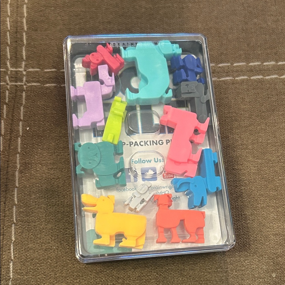 Dog Pile Pup-Packing Puzzle - Picture 5 of 5